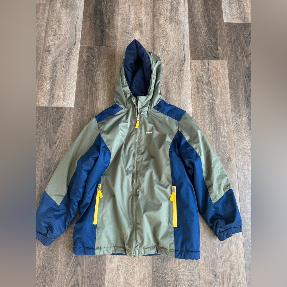 Swiss Tech Kids' Green and Blue jacket with Hood, double zipper, boys size L